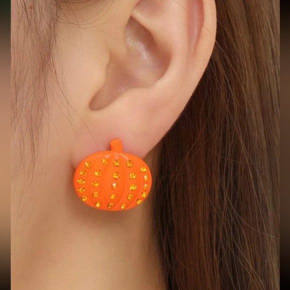 🎃 Awesome Rhinestone Pumpkin Stud Earrings 🎃 - Picture 3 of 4